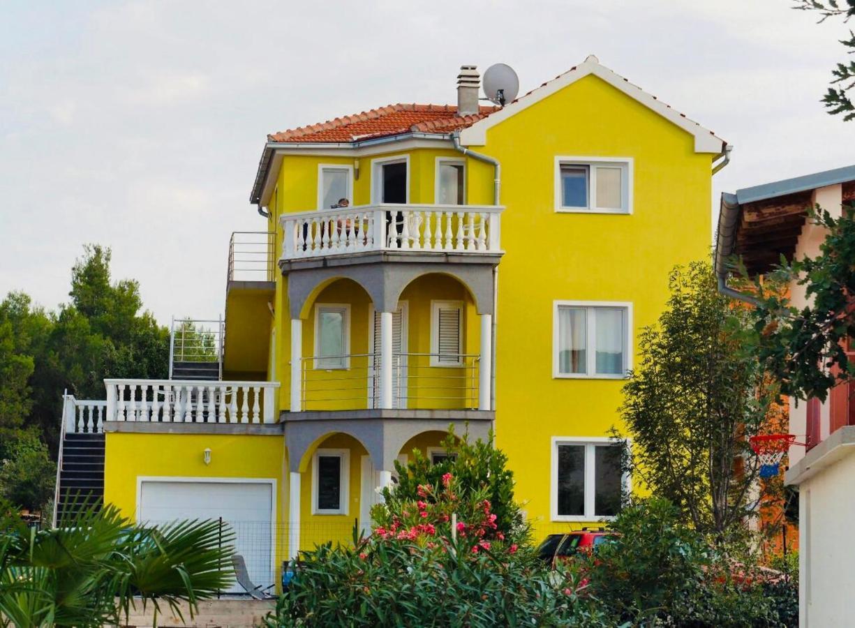 Apartment Eleni Шибеник Екстер'єр фото