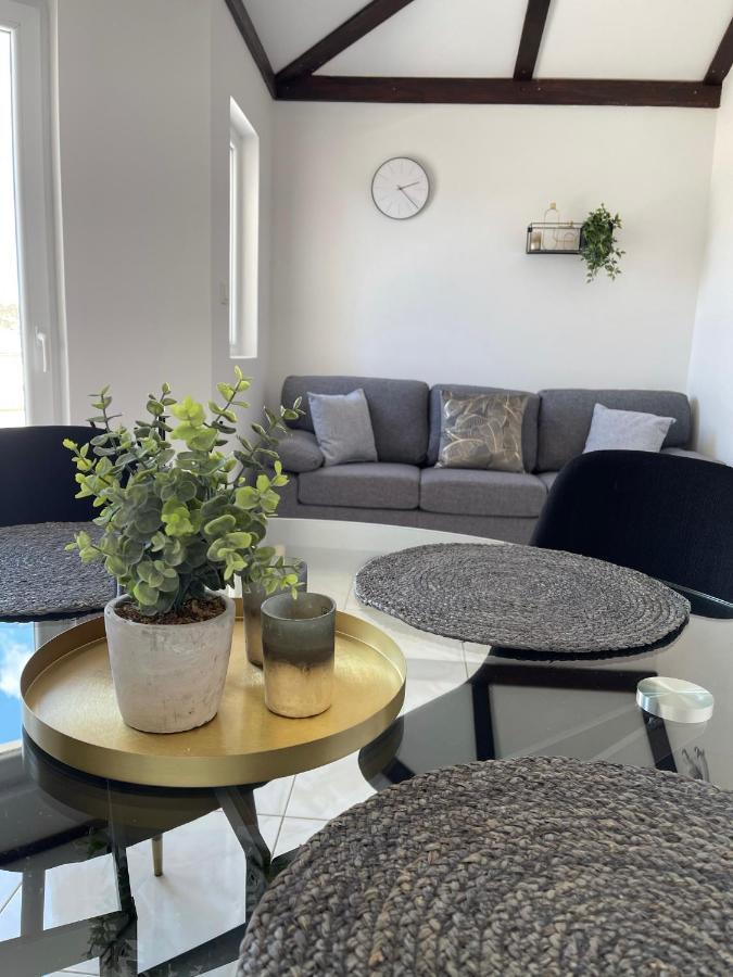 Apartment Eleni Шибеник Екстер'єр фото