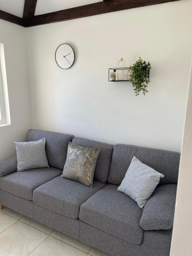 Apartment Eleni Шибеник Екстер'єр фото