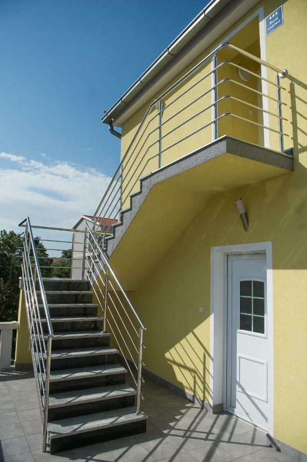 Apartment Eleni Шибеник Екстер'єр фото